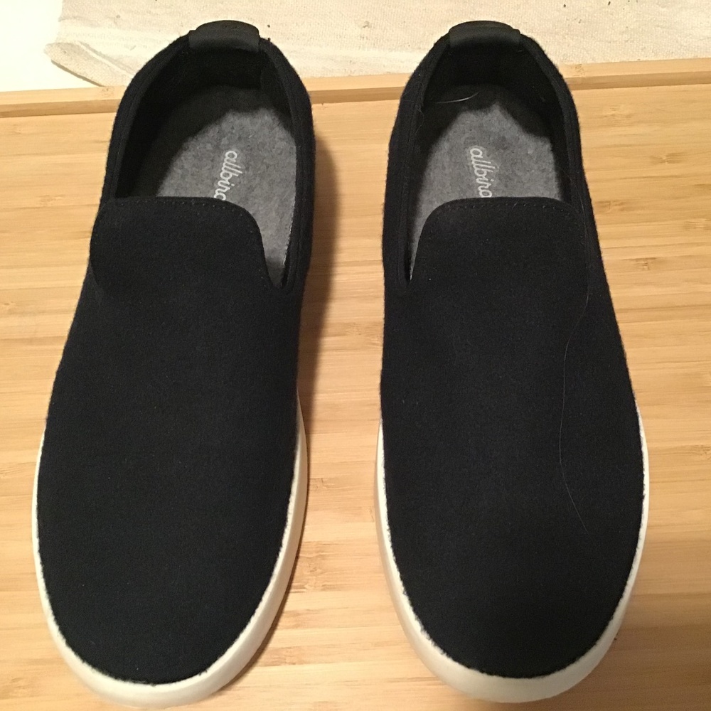 Allbirds Wool Loungers, Sz 8, Black with White Sole.